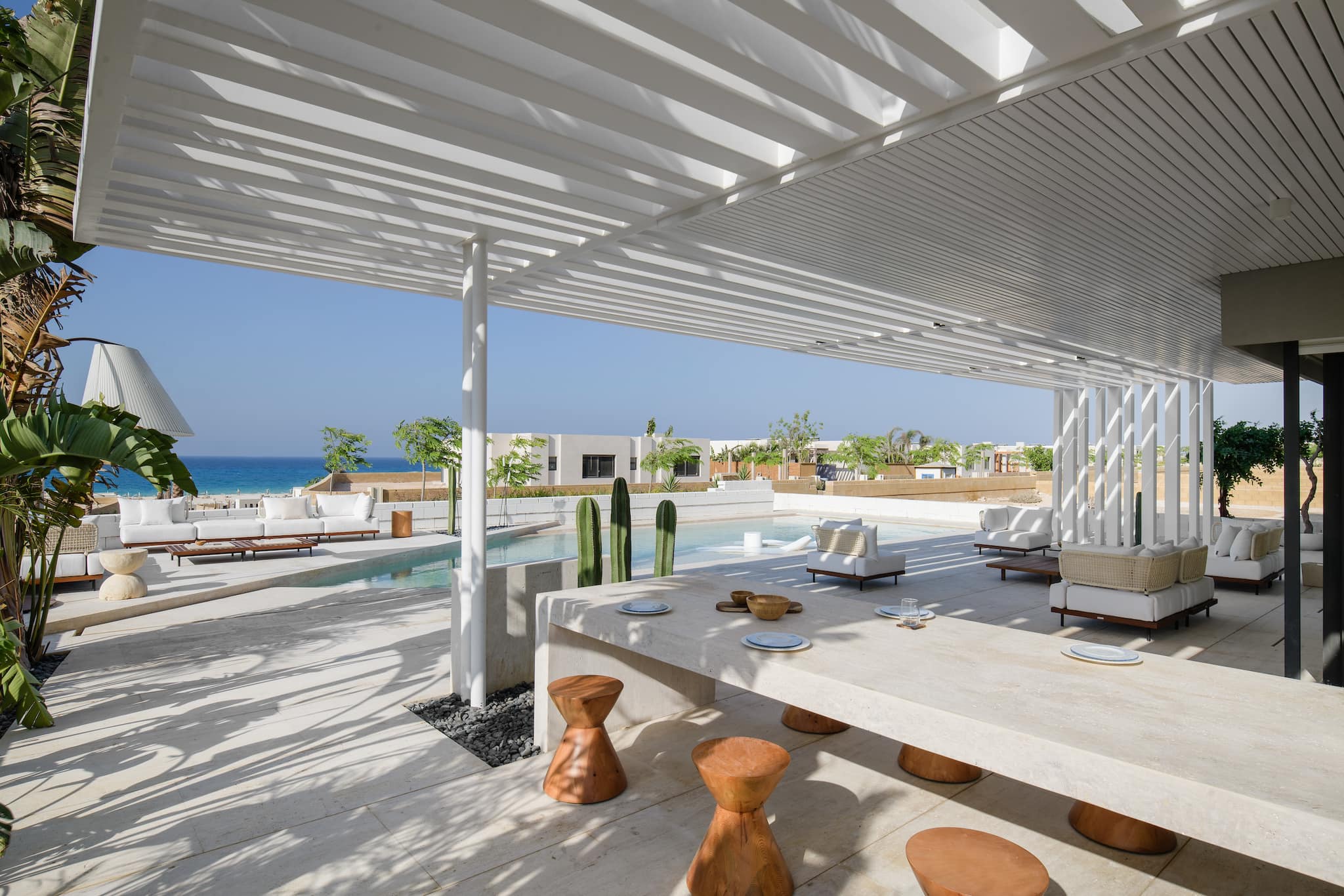 Corniche Pearl Residence — Abu Dhabi - Photo 4